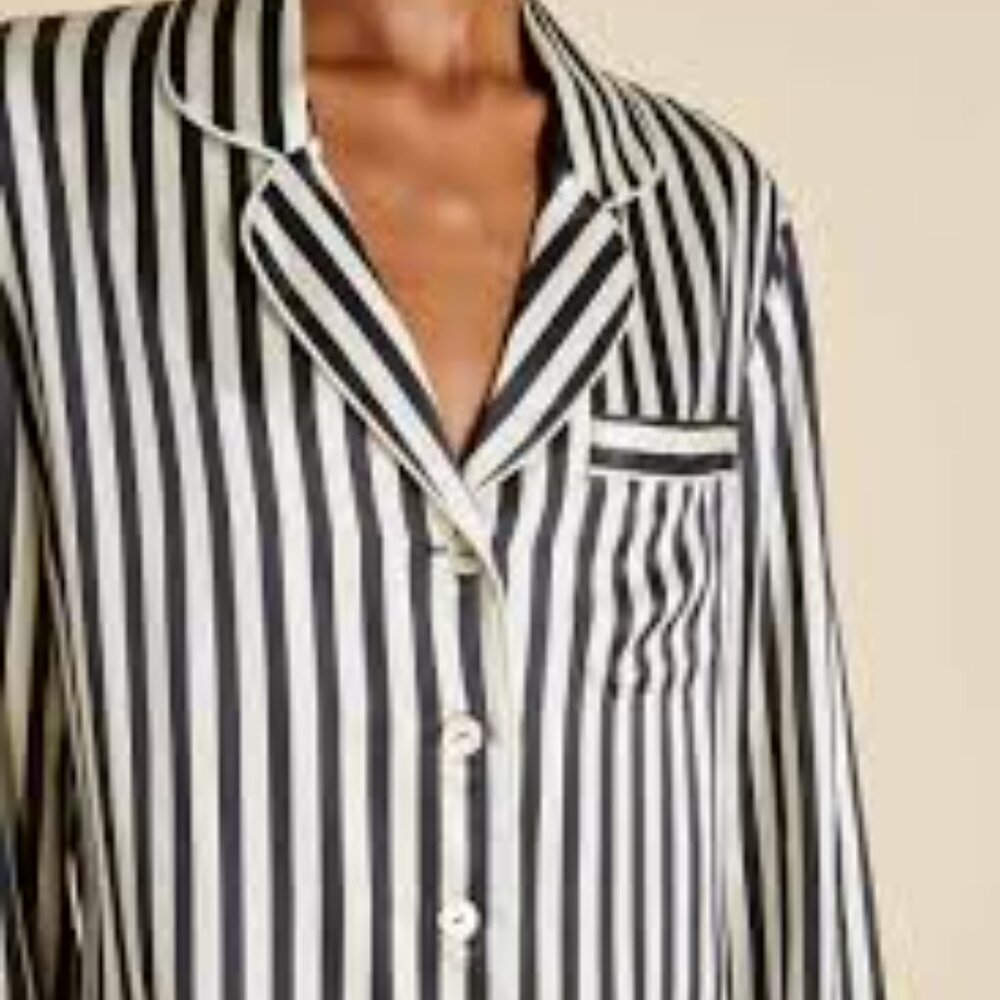 Olivia Von Halle Lila Silk Pajamas Size Small New with tags and in box